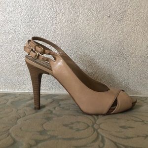 Beige (skin) color leather high heel shoe